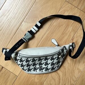 Coach Crossbody Bag - Gently Used